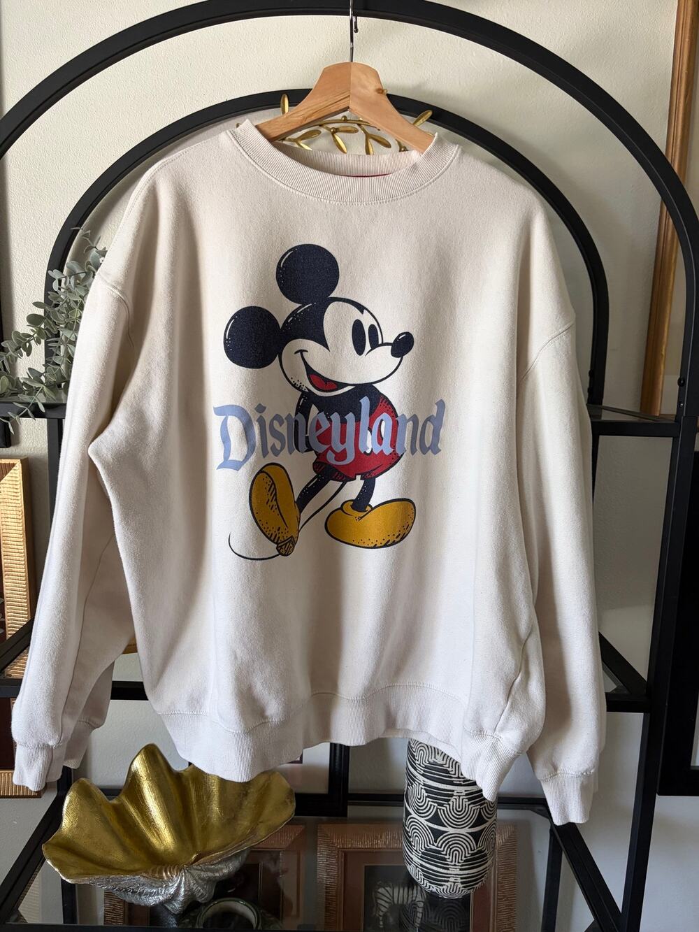 Disneyland Original Mickey Mouse Crewneck Sweatshirt Adult XL Cream Disney Parks